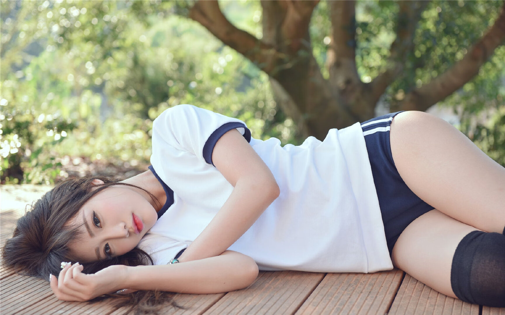 世俱杯2025全程直播-拜仁慕尼黑主场2-0战胜弗赖堡,继续领跑德甲,拜仁慕尼黑对阵弗赖堡